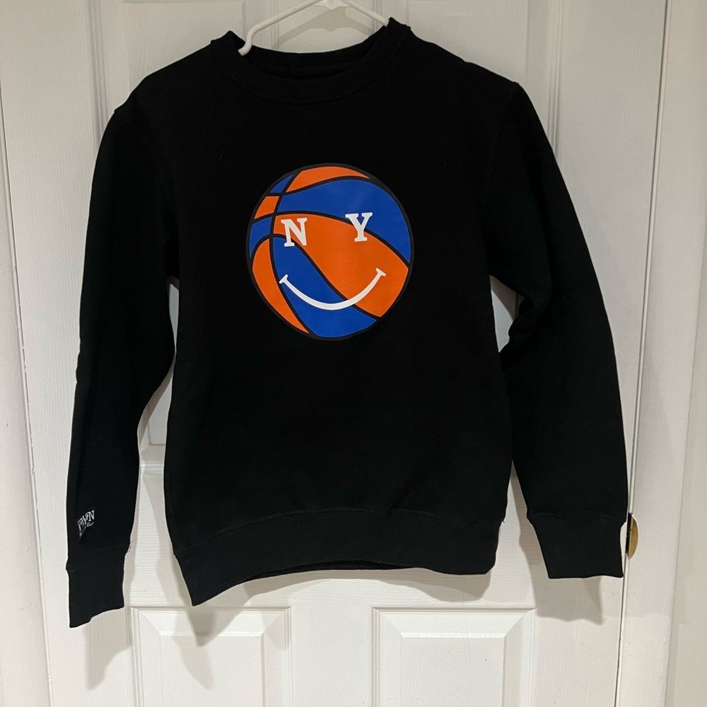 NYON New York or Nowhere Black NY Graphic Men's Sweater - Size Small